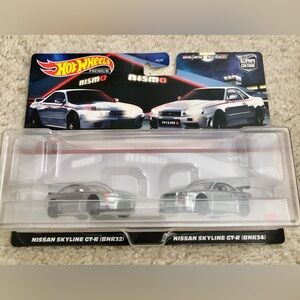 Hot Wheels Premium 2 Pack Nismo Nissan Skyline GT-R (BNR32) & Nissan (BNR34)